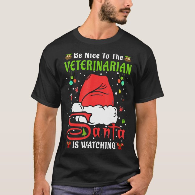 Santa Julafton Pajamas ska vara snäll mot veterinä T Shirt (Framsida)