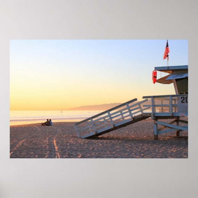 Santa Monica Beach Lifeguard Torn Sunset Poster (Framsidan)