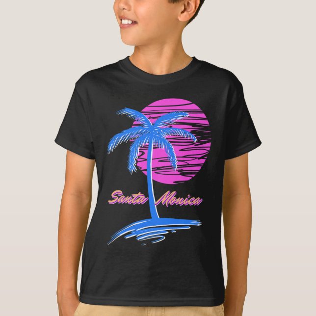 Santa Monica Beach Outrun 80s Aesthetic Vaporwave T Shirt (Framsida)