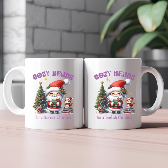 Santa’s Bookish Christmas Cozy Reads Kaffemugg (Skapare uppladdad)