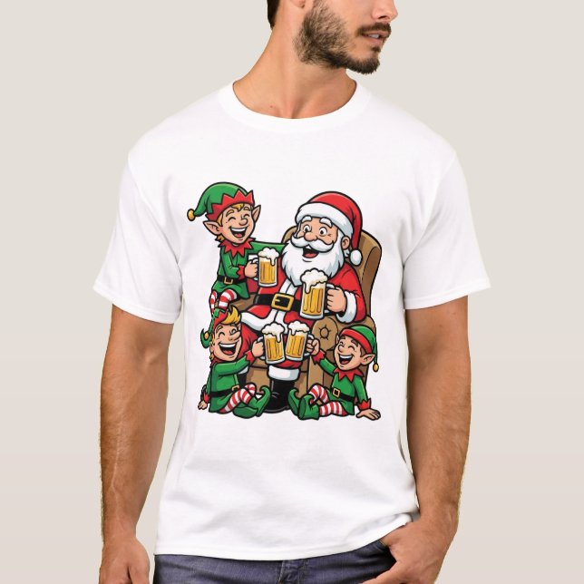 Santa’s Cheers: Elf Party Christmas Design T Shirt (Framsida)