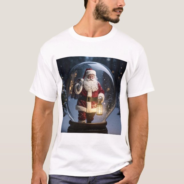 Santa’s Lantern – Snow Globe Christmas Magic T Shirt (Framsida)