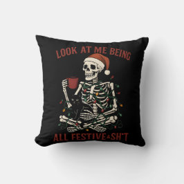 Santa Skeleton with Cat Holiday Snark Kudde