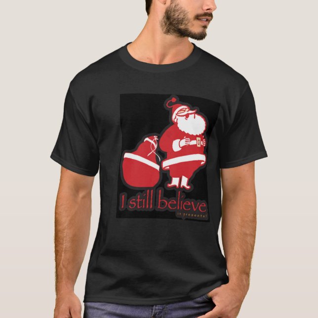 Santa stillar jag tro… i presenter t-shirt (Framsida)
