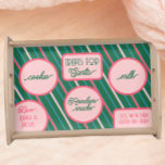 Santa Treats Candy Rand jul Cookie Frukostbricka<br><div class="desc">En roligt helgdag-tradition börjar med tomten där serveringsbrickor. I detta fack ingår en viskartad rosa och grönt rand med modern typsnitt. Lämna mjölk och kakor för tomten och glöm inte rensnacks!</div>