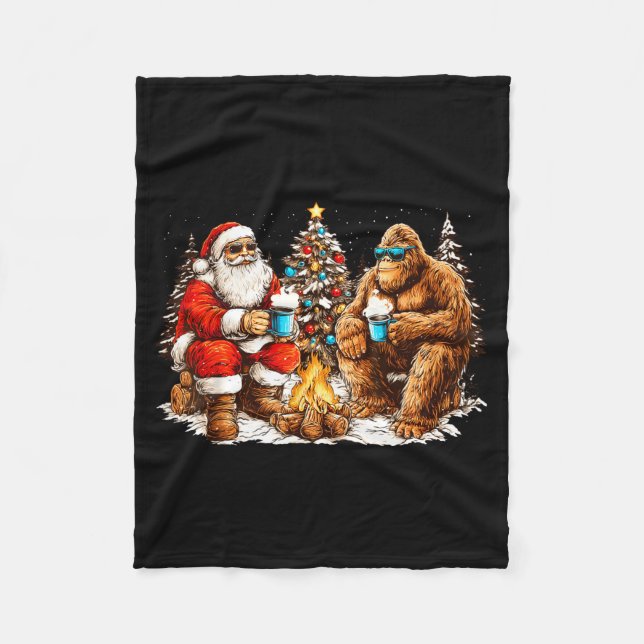 Santa With Bigfoot Christmas Campfire Funny Sasqua Fleecefilt (Framsidan)