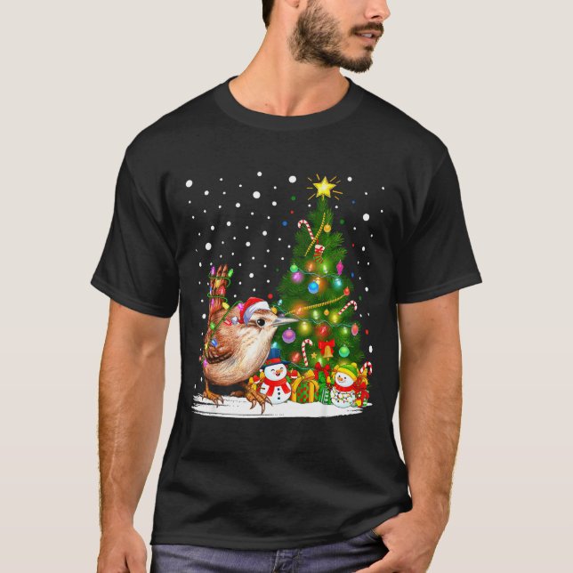 Santa Wren Bird Xmas Tree Lighting Wren Christmas  T Shirt (Framsida)
