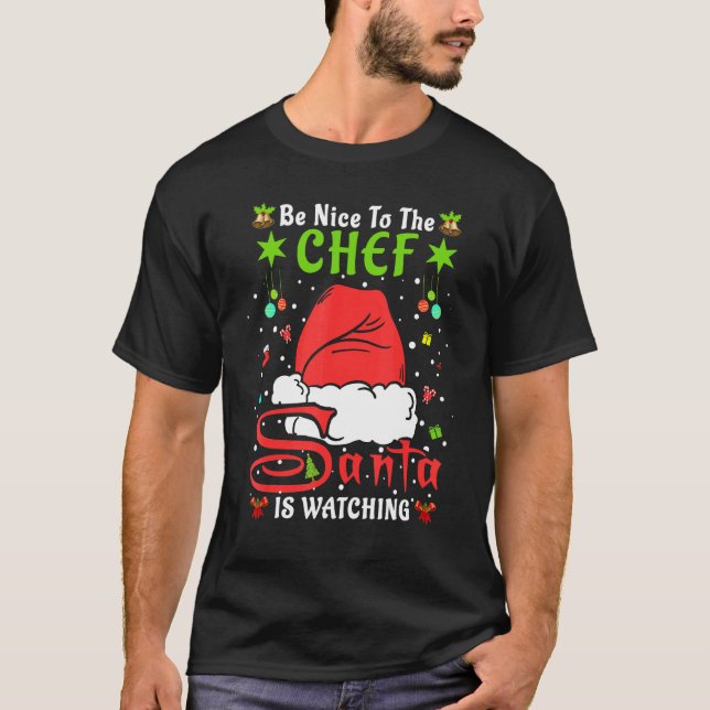 Santa Xmas Pajamas Be Nice To The Chef Christmas T Shirt (Framsida)