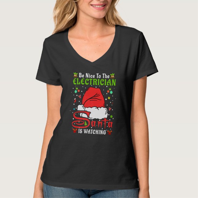 Santa Xmas Pajamas Be Nice To The Electrician Chri T Shirt (Framsida)