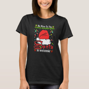 Santa Xmas Var Snäll Mot Sjuksköterskan För Klinis T Shirt