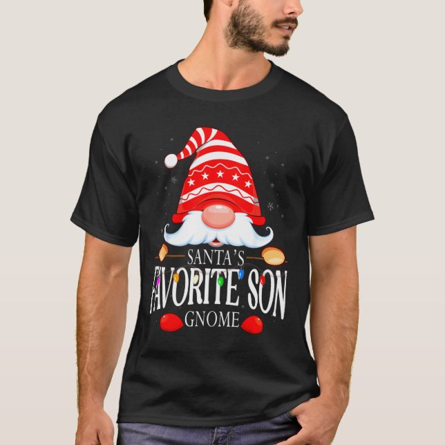 Santas Favorite Son Gnome Matching Christmas Paja  T Shirt (Framsida)