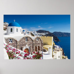 Santorini - kupolformig kyrka för blått på den  poster