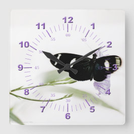 Sara Fyrkantig Klocka