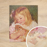 Sara Holding a Cat | Mary Cassatt Pussel<br><div class="desc">Sara Holding a Cat (1908) av den amerikanska konstnären Mary Cassatt. Brans konsmålning skildrar en liten flickas porträtt med en rosa klänning och en kattunge. Använda verktygen för att lägga till anpassningsbar eller anpassa bilden.</div>