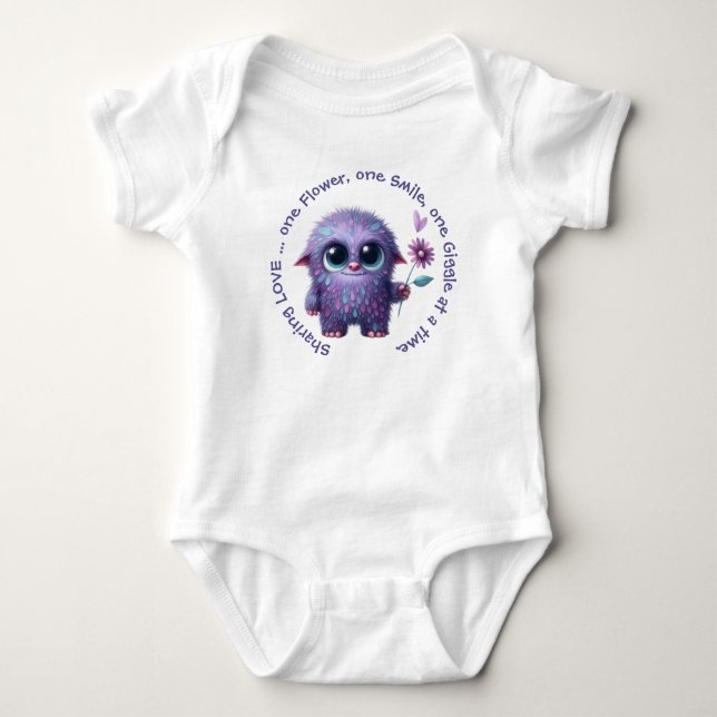 Sarah: Dela Kärlek T Shirt (Framsida)