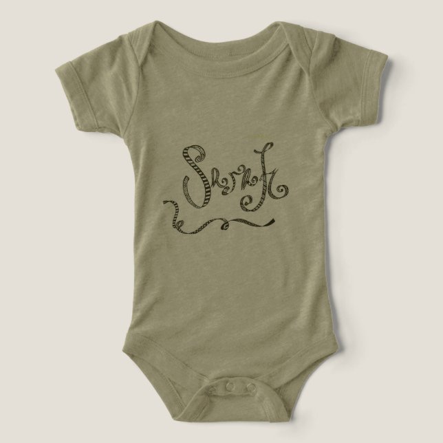 Sarah Name Art T Shirt (Design Framsida)