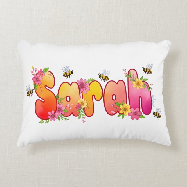 Sarah - Personalized Bee Pillow Prydnadskudde (Framsidan)