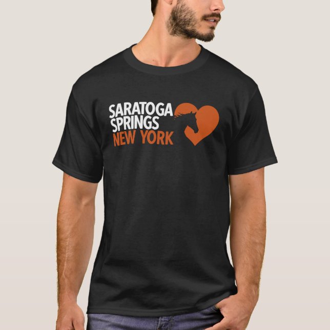 Saratoga Vår New York Toga Heart Horse Tävla T Shirt (Framsida)