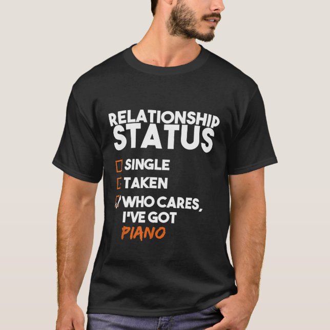Sarcastic Gifts T Shirt som Cares Ive Har Piano (Framsida)