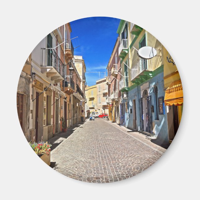 Sardinien - huvudgata i Carloforte Magnet (Framsidan)