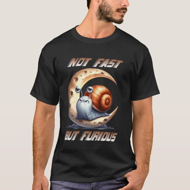 Sarkastic Arg Snigel Humous Slogan Fast but not Fa T Shirt (Framsida)