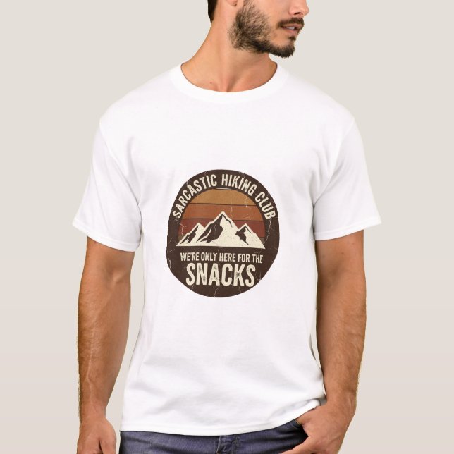 Sarkastic Hiking Klubb T Shirt (Framsida)