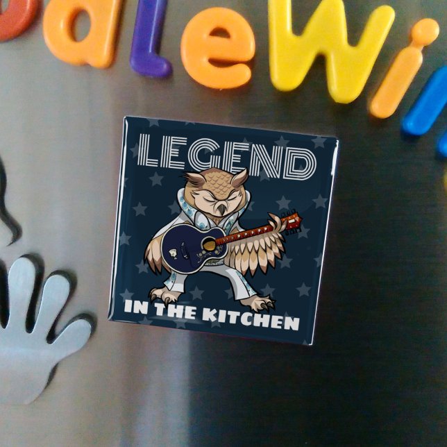 Särpräglad uggla legend i köket rockstjärna konstv magnet (Skapare uppladdad)