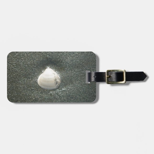 Sårskal i Sand: A Salty Souvenir Bagagebricka (Horisontell Framsida)