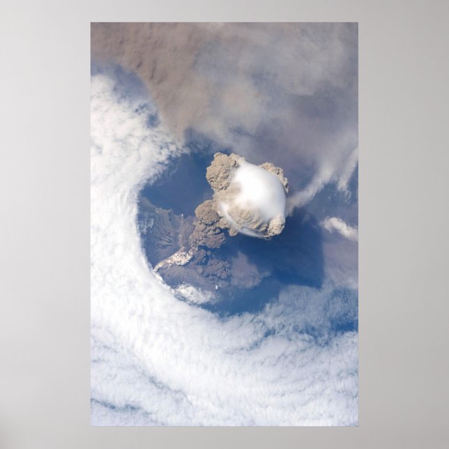 Sarychev Peak Volcano Eruption Original Poster (Framsidan)