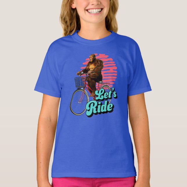 Sasquatch Bike Ride Skogsäventyr T Shirt (Framsida)