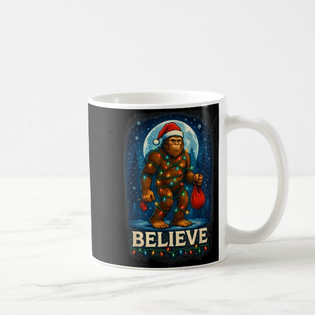 Sasquatch Christmas Lights Holiday Believe  Kaffemugg (Höger)