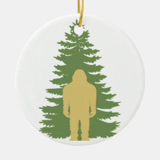Sasquatch med Cedar Ornament