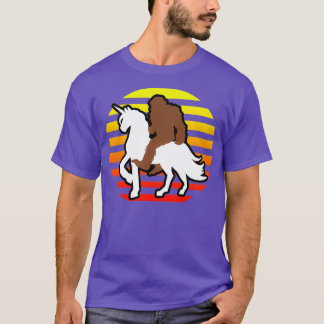 Sasquatch Riding A Unicorn, lustiga presentidéer i T Shirt
