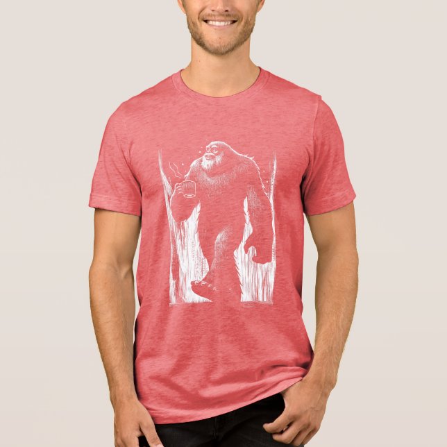Sasquatch sippin' Coffee T-Shirt (Framsida)