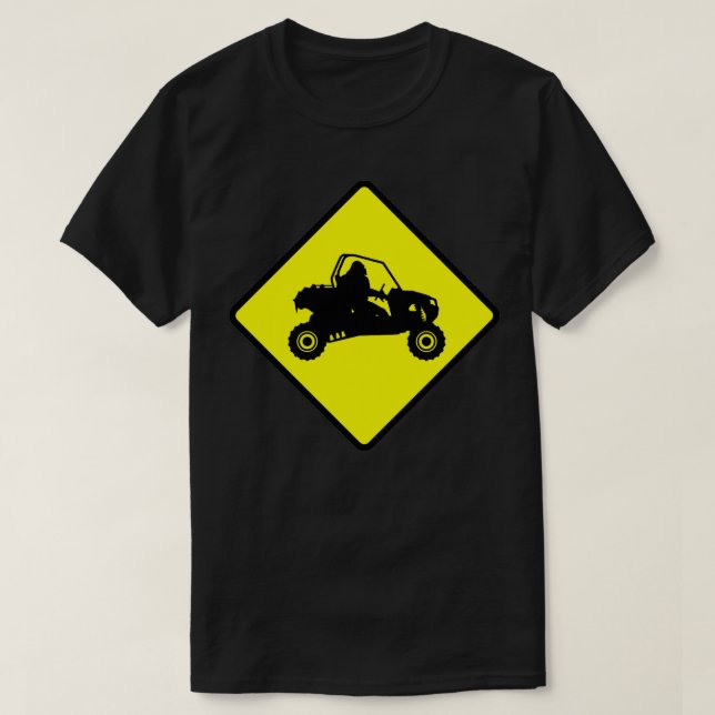 Sasquatch SXS Crossing Bigfoot Driving UTV Road Si T Shirt (Design framsida)