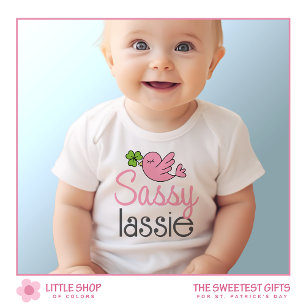 Sassy Lassie St Patrick’s Day Anpassningsbara Flic T Shirt