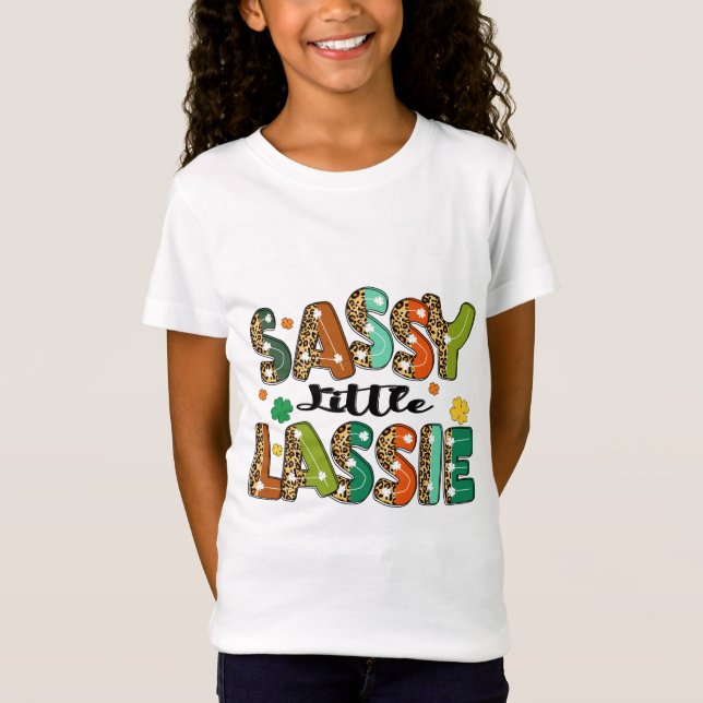 Sassy Little Lassie Cute Irish St patricks day T Shirt (Framsida)