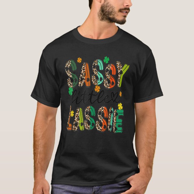 Sassy Little Lassie Leopard Shamrock St Patrick Da T Shirt (Framsida)