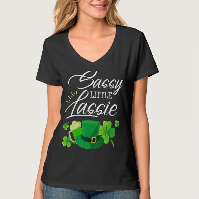 Sassy Little Lassie St patrick's day Funny T Shirt (Framsida)