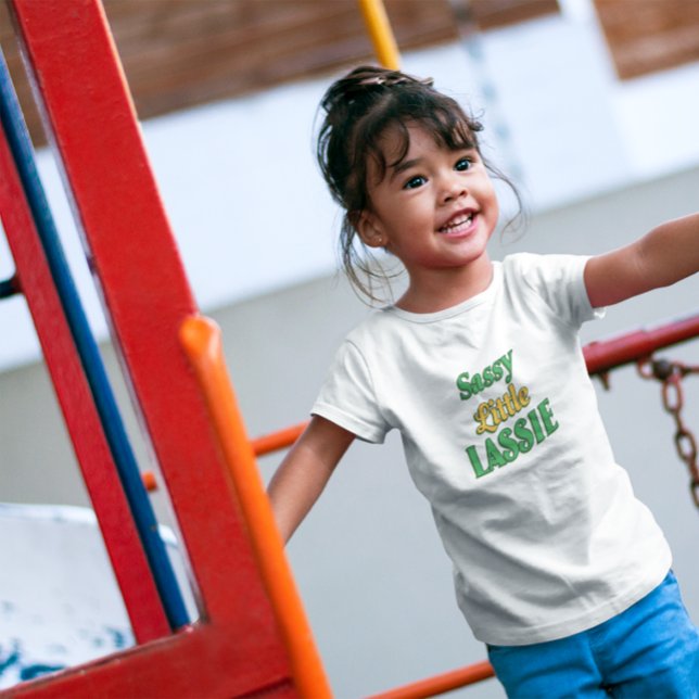 Sassy Little Lassie St. Patrick's Day  T Shirt (Skapare uppladdad)