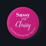 Sassy Rosa Bachelorette Party Knapp<br><div class="desc">Få party att börja med Rosan Bachelorette Party Button, den där sassy och Classy! Detta tillbehör är perfekt för att lägga till lite humor och roligt till din bachelorette-fest. Med sitt rosa och vita färg kan du anpassa det med ditt eget textmeddelande, oavsett om det är namn, namn eller händelsemedatum...</div>