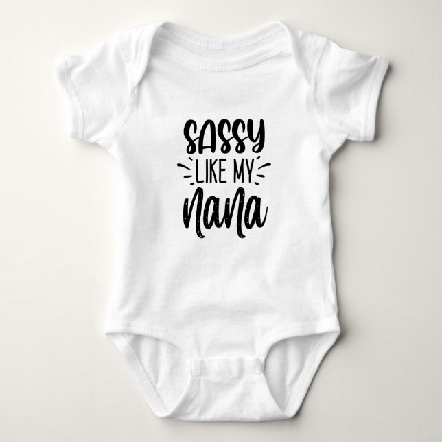 Sassy som Nana T Shirt (Framsida)