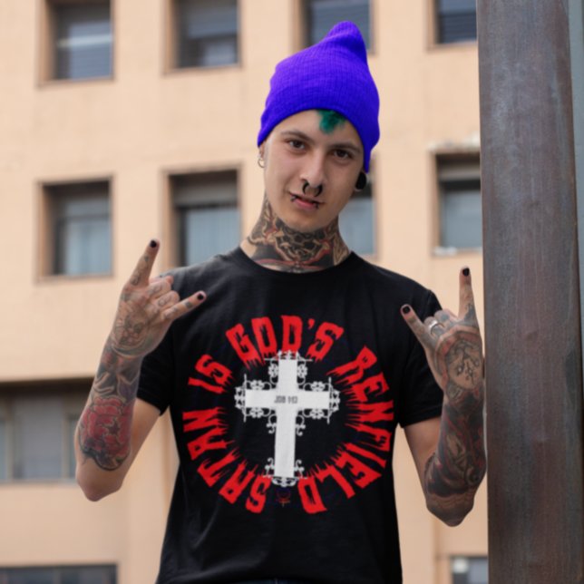 SATAN ÄR GOD'S RENFIELD BLOODY HALLOWEEN T-Shirt (Skapare uppladdad)