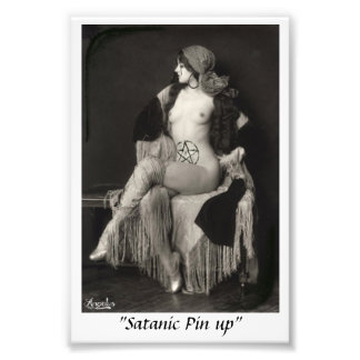 "Satanic Pin up" Fototryck