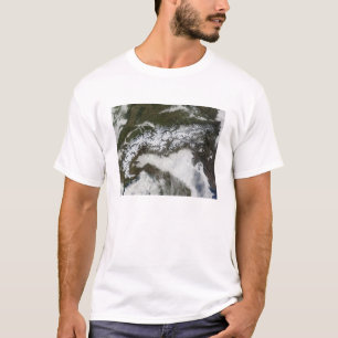 Satellit- avbilda av alpernabergskedjan t-shirt