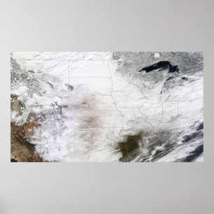 Satellit- beskåda av en massiv vinterstorm över  poster