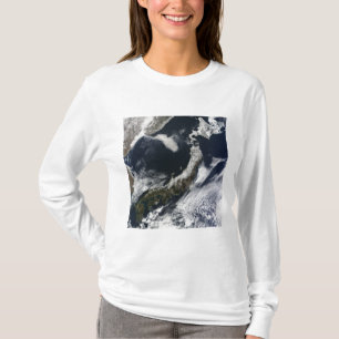 Satellit- beskåda av Japan Tee