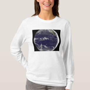 Satellit- beskåda av jord t-shirt