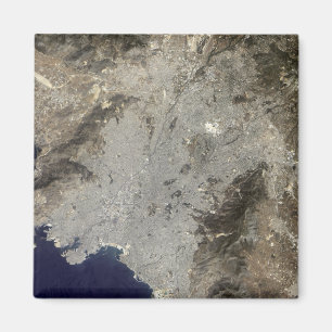 satellit- Riktig-färg beskådar av centralen Athe Magnet