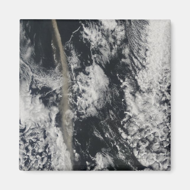 Satellitvy av en askplumma magnet (Framsidan)